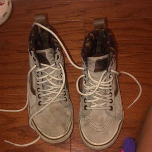 high top mountain vans